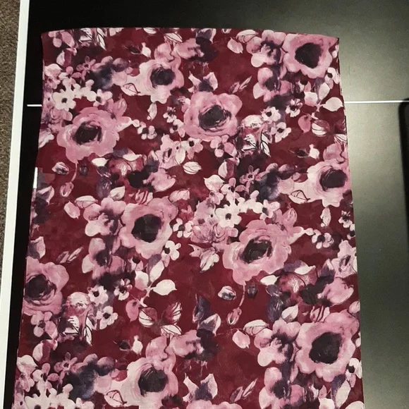 Lightweight Purple & Burgundy floral scarf - Picture 4 of 8